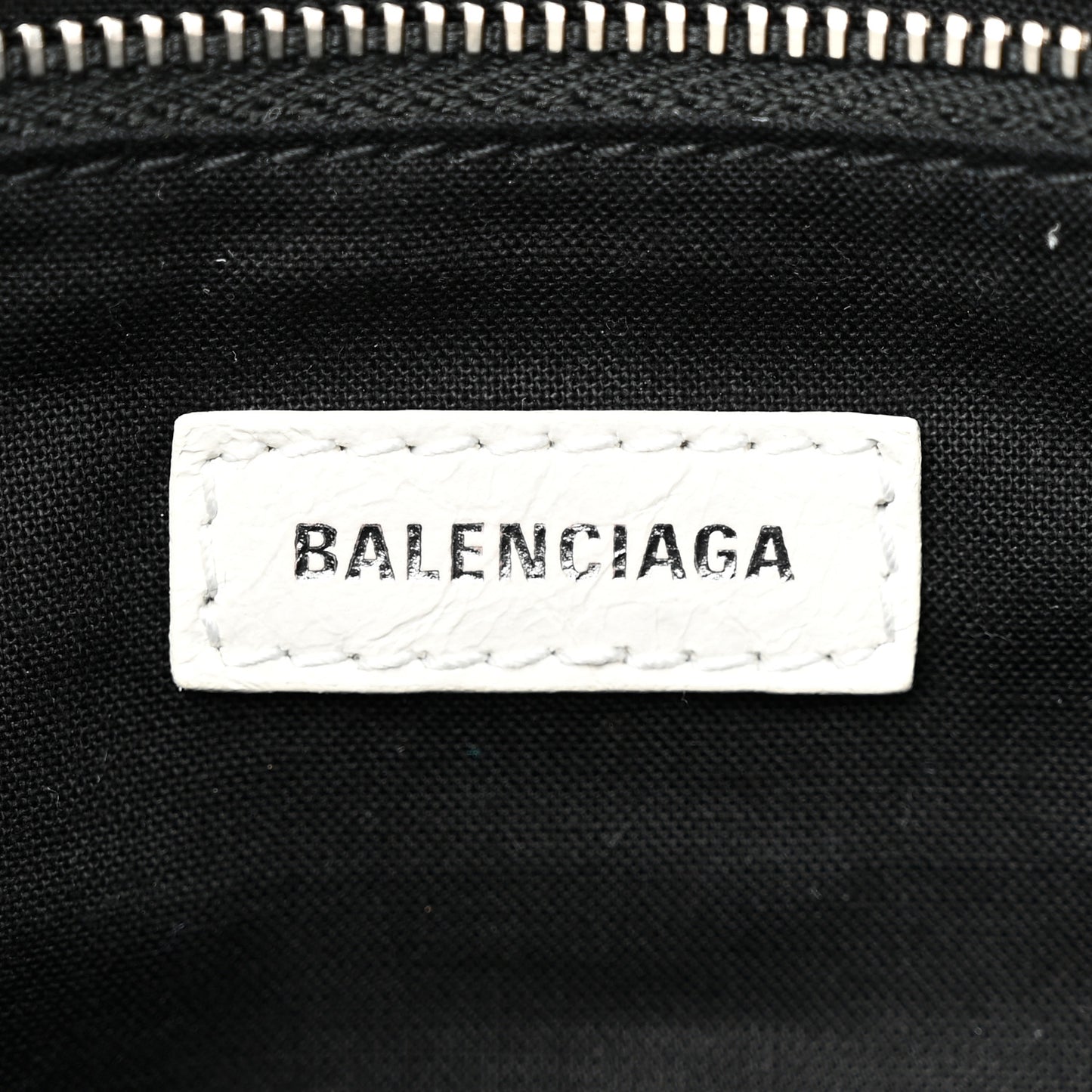 Agneau Graffiti All Over Classic Silver Hardware S City White Black