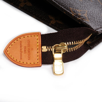 Louis Vuitton Monogram Toiletry Pouch 26 5 of 7