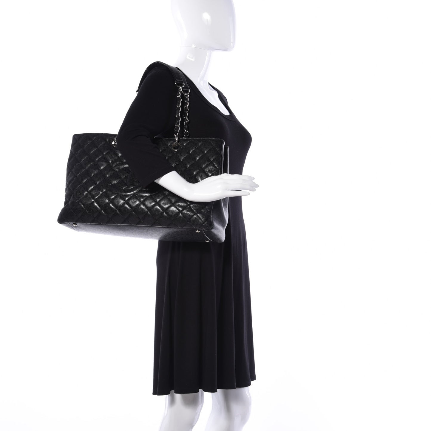 Caviar Quilted XL Grand Shopping Tote GST Black