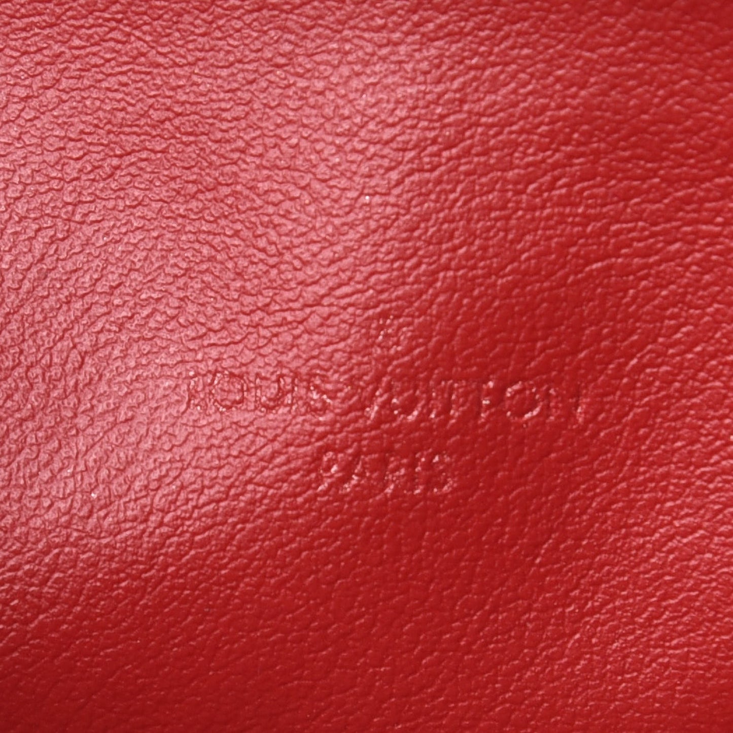 Vernis Felicie Pochette Chain Wallet Cherry