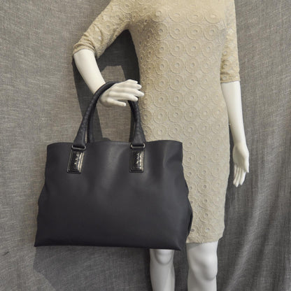 Bottega Veneta Marco Polo Medium Travel Tote Dark Navy Nero Black 2 of 10