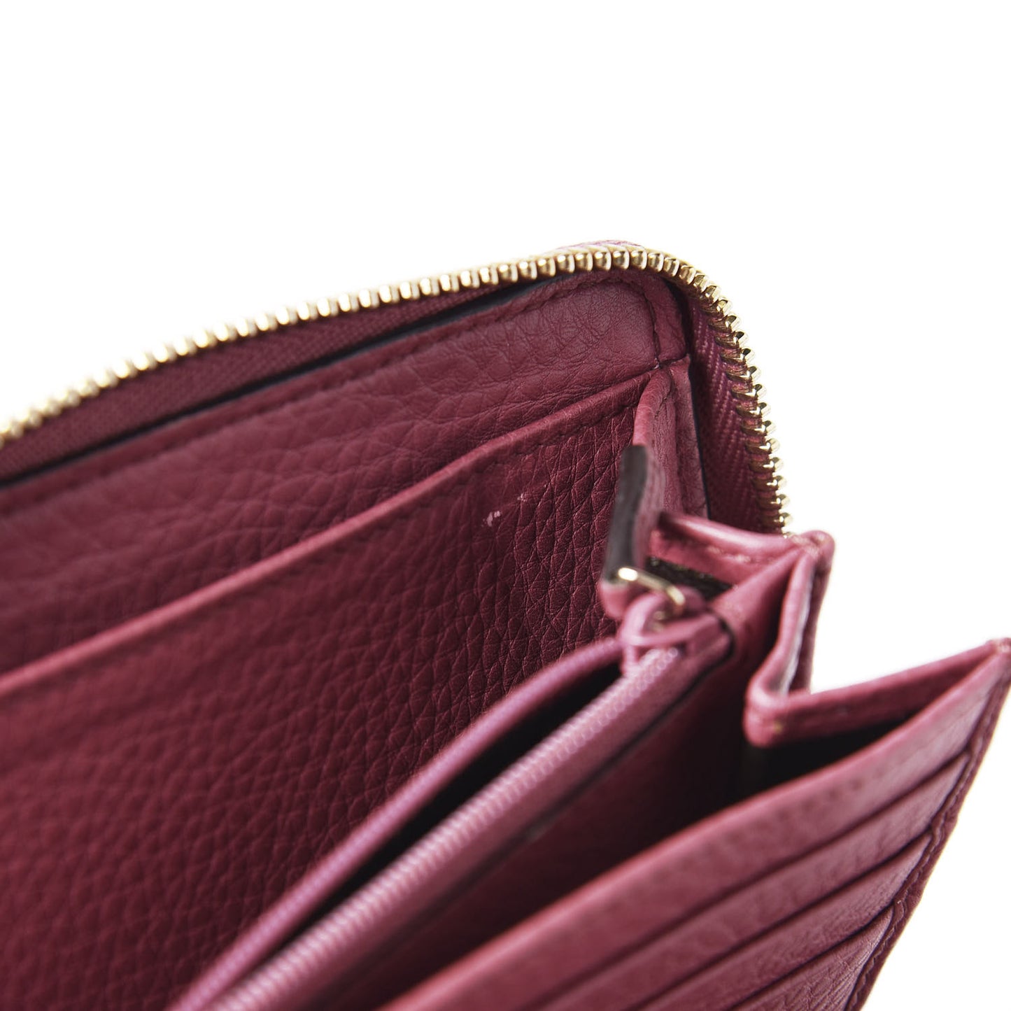 Pebbled Calfskin Soho Zip Around Wallet Peonia Flower
