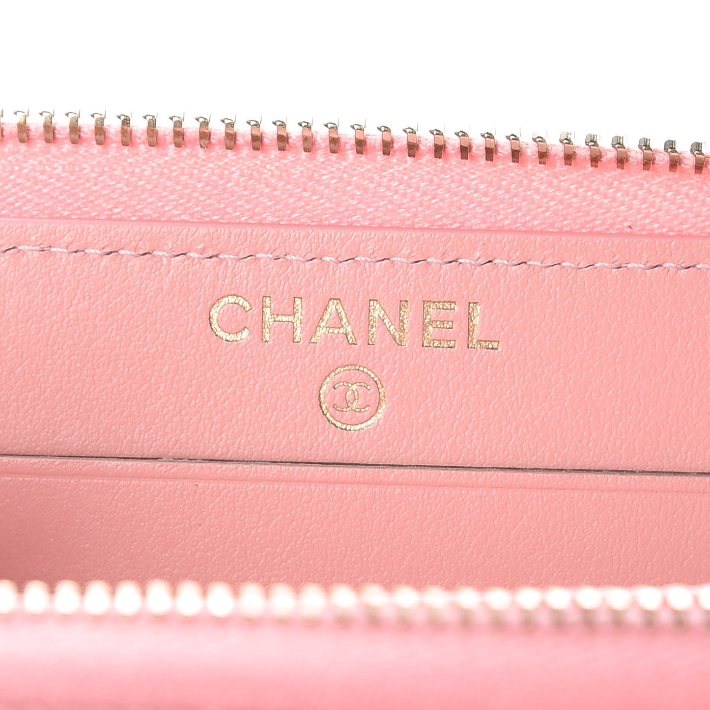 Caviar Chevron Quilted Medium Zip Around Wallet Pink