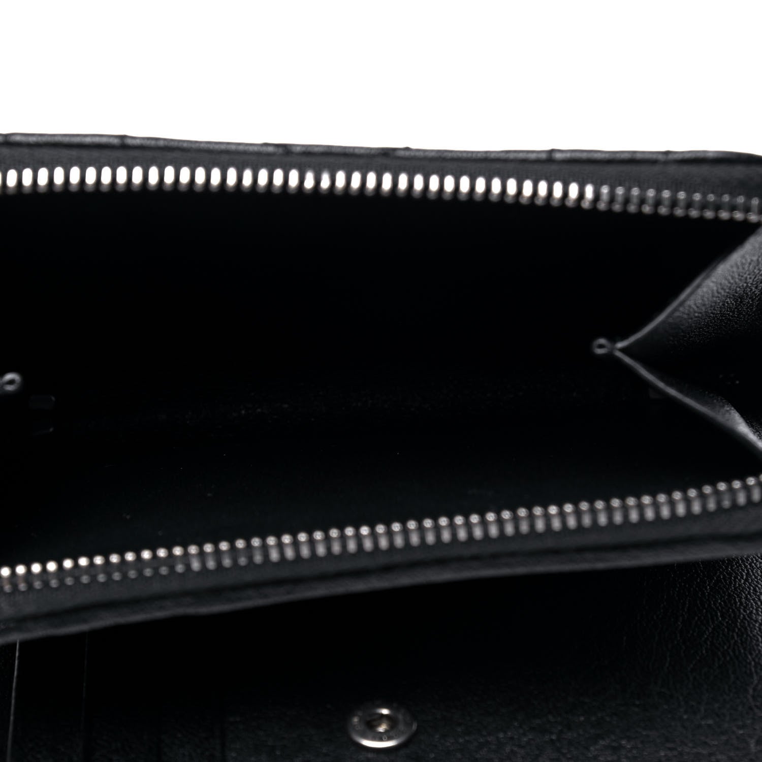 Saint Laurent Lambskin Matelasse Chevron Monogram Compact Wallet Black 5 of 5