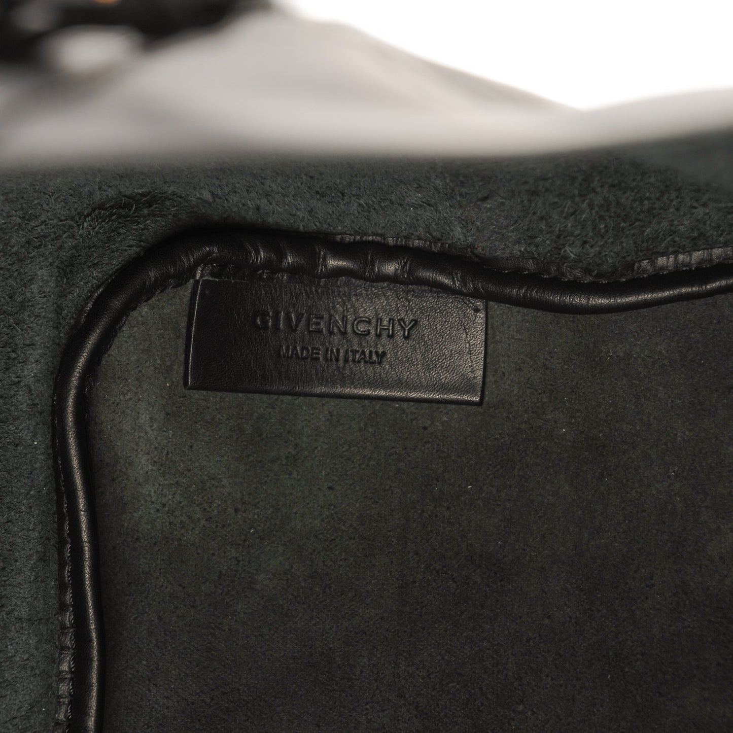 Calfskin Large Antigona Tote Black