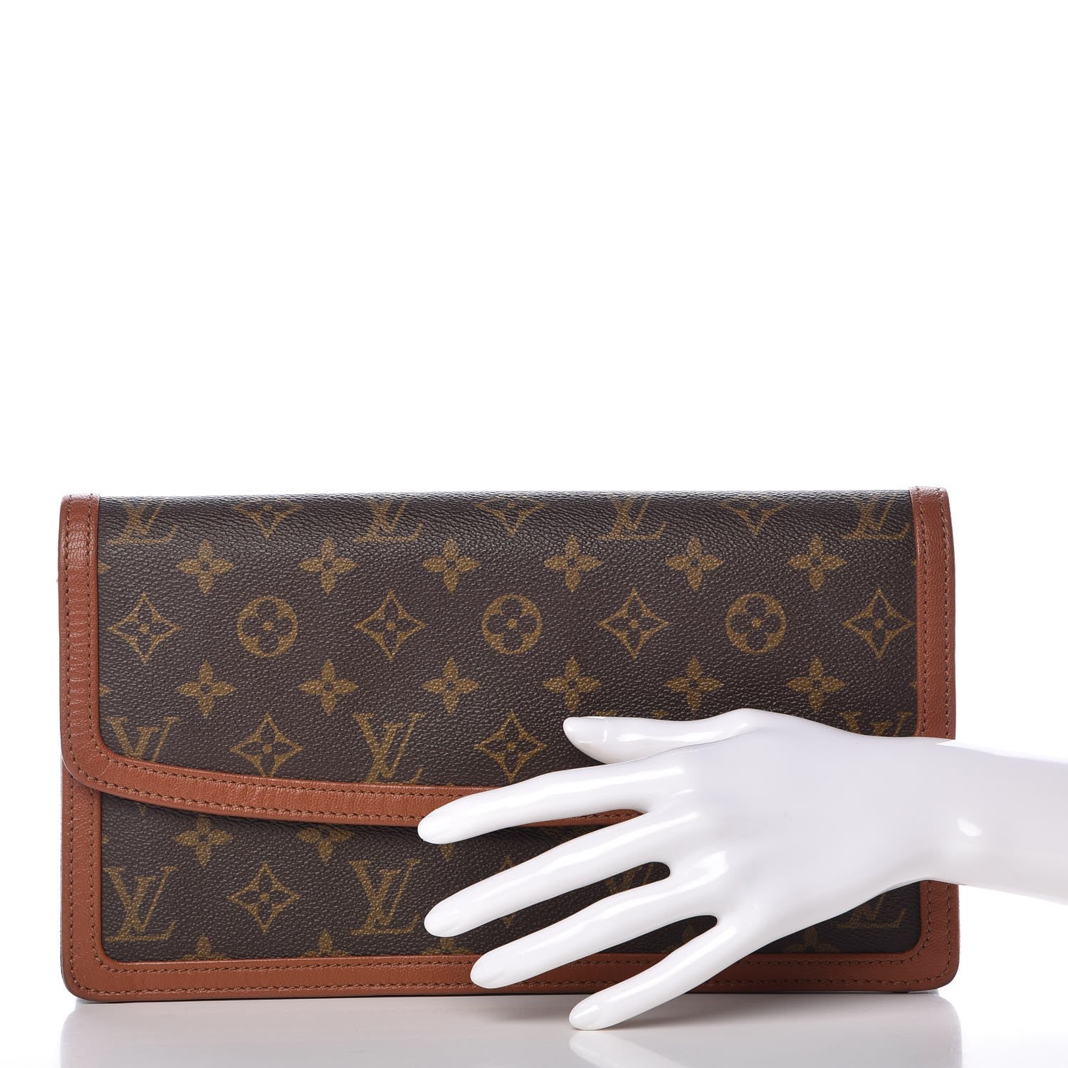 Louis Vuitton Monogram Pochette Dame 29 2 of 9