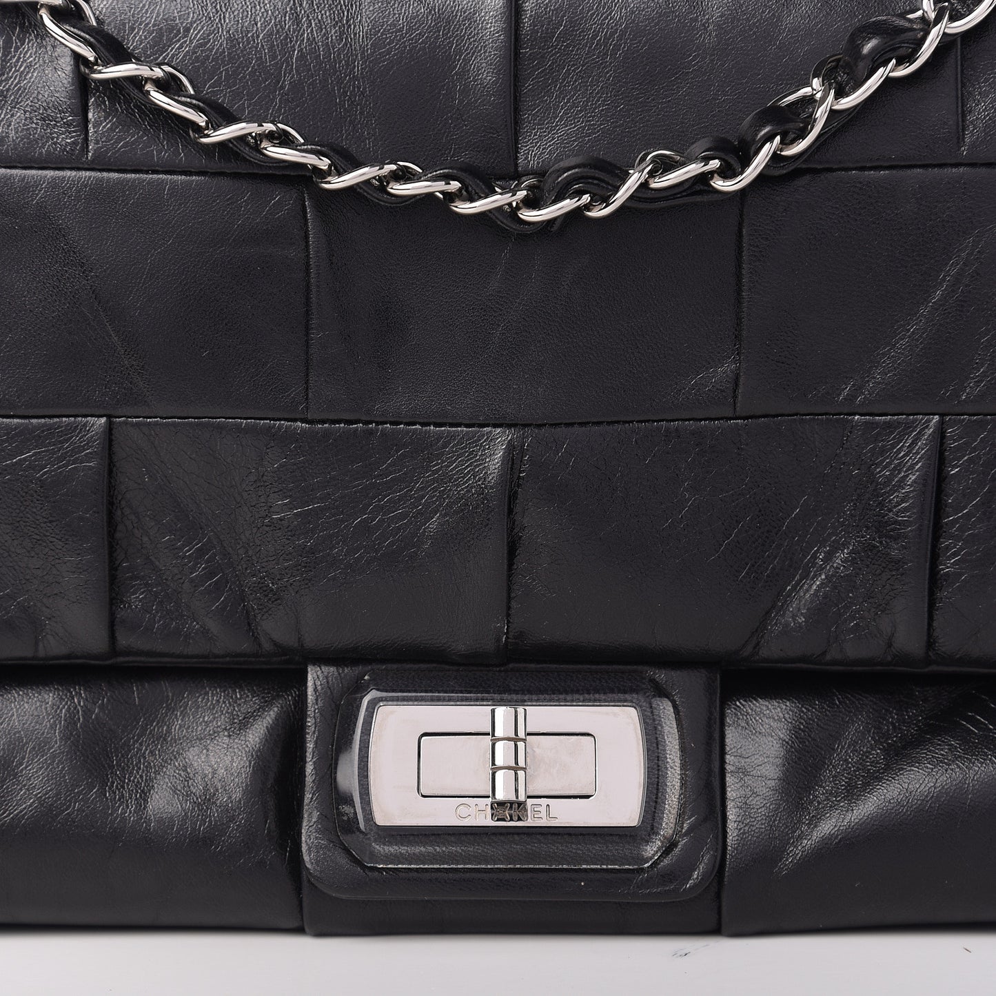 Lambskin Igloo Single Flap Black