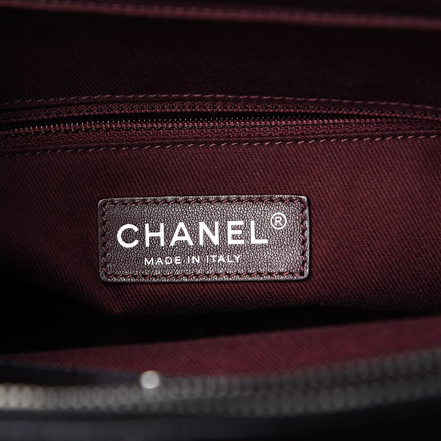 Crumpled Grained Calfskin Quilted CC Crave Tote Black