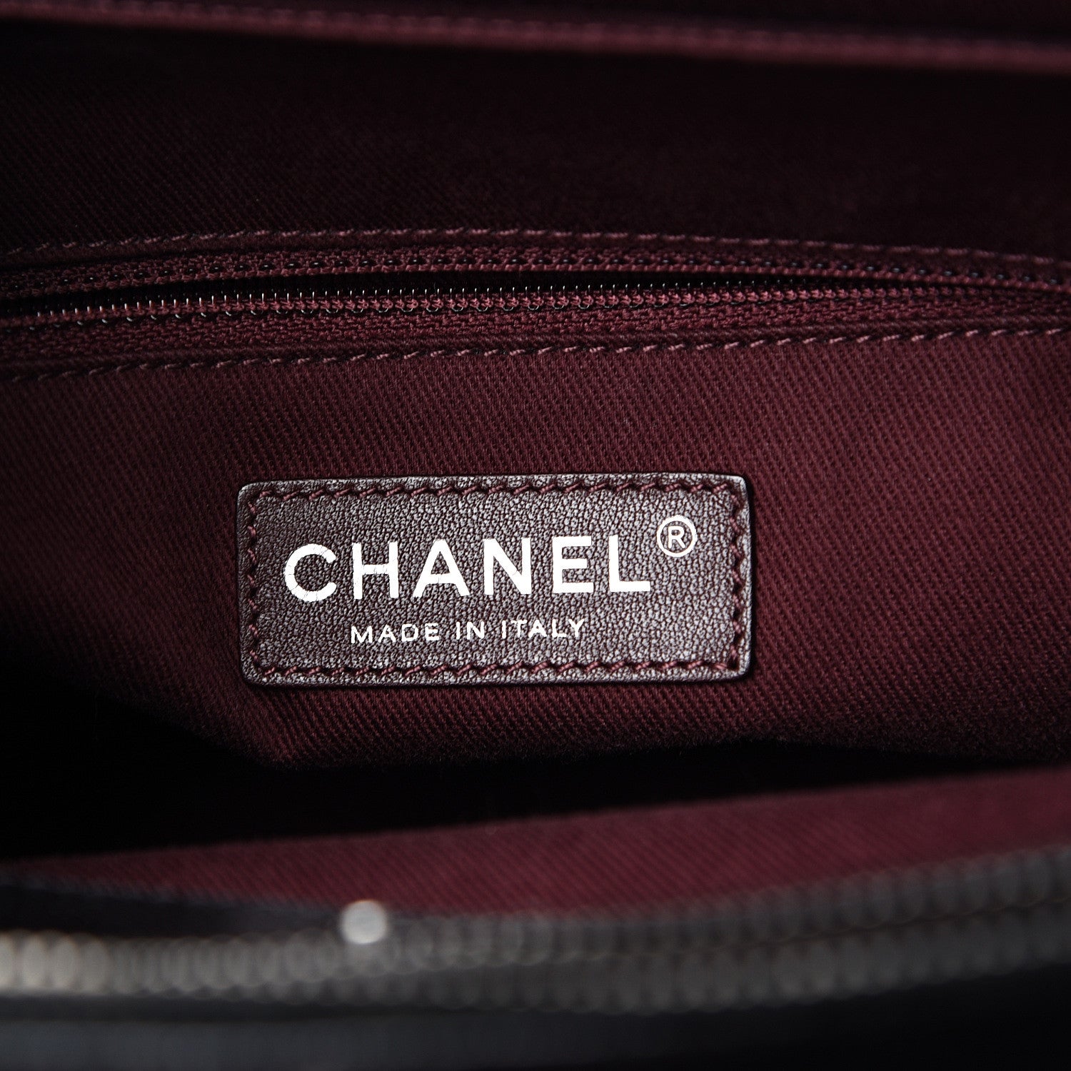 Chanel Crumpled Grained Calfskin Quilted CC Crave Tote Black 5 of 12