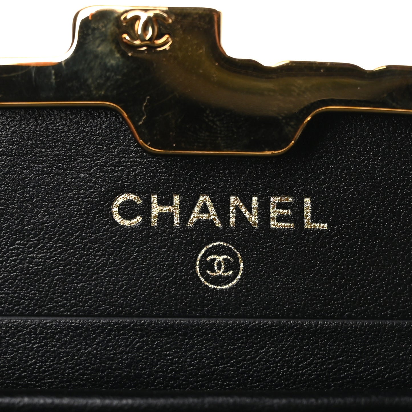 Glazed Goatskin Quilted Small Box With Chain Black