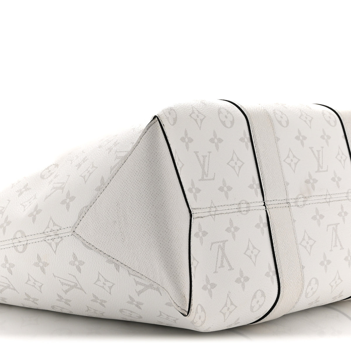 Monogram Eclipse Taigaramma Weekend Tote NM Optic White