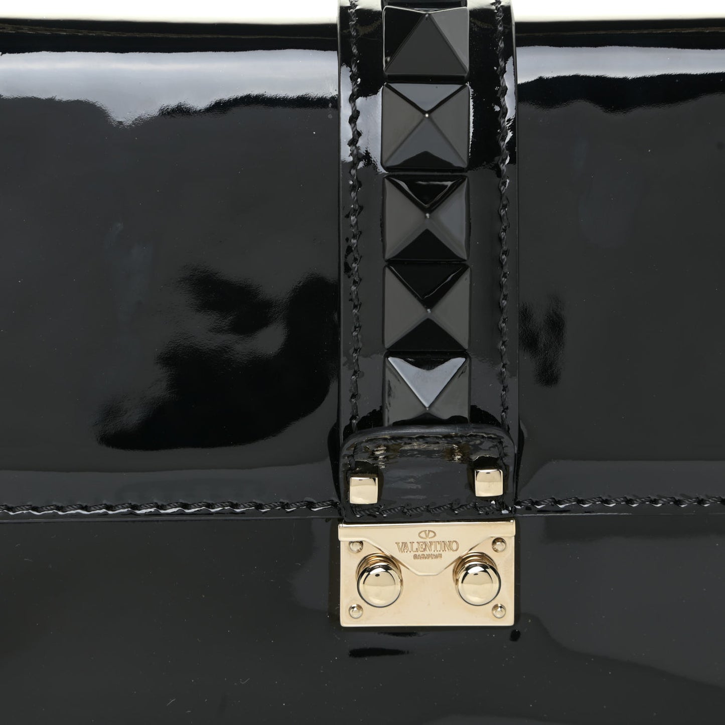 Patent Monochrome Medium Glam Lock Rockstud Flap Black