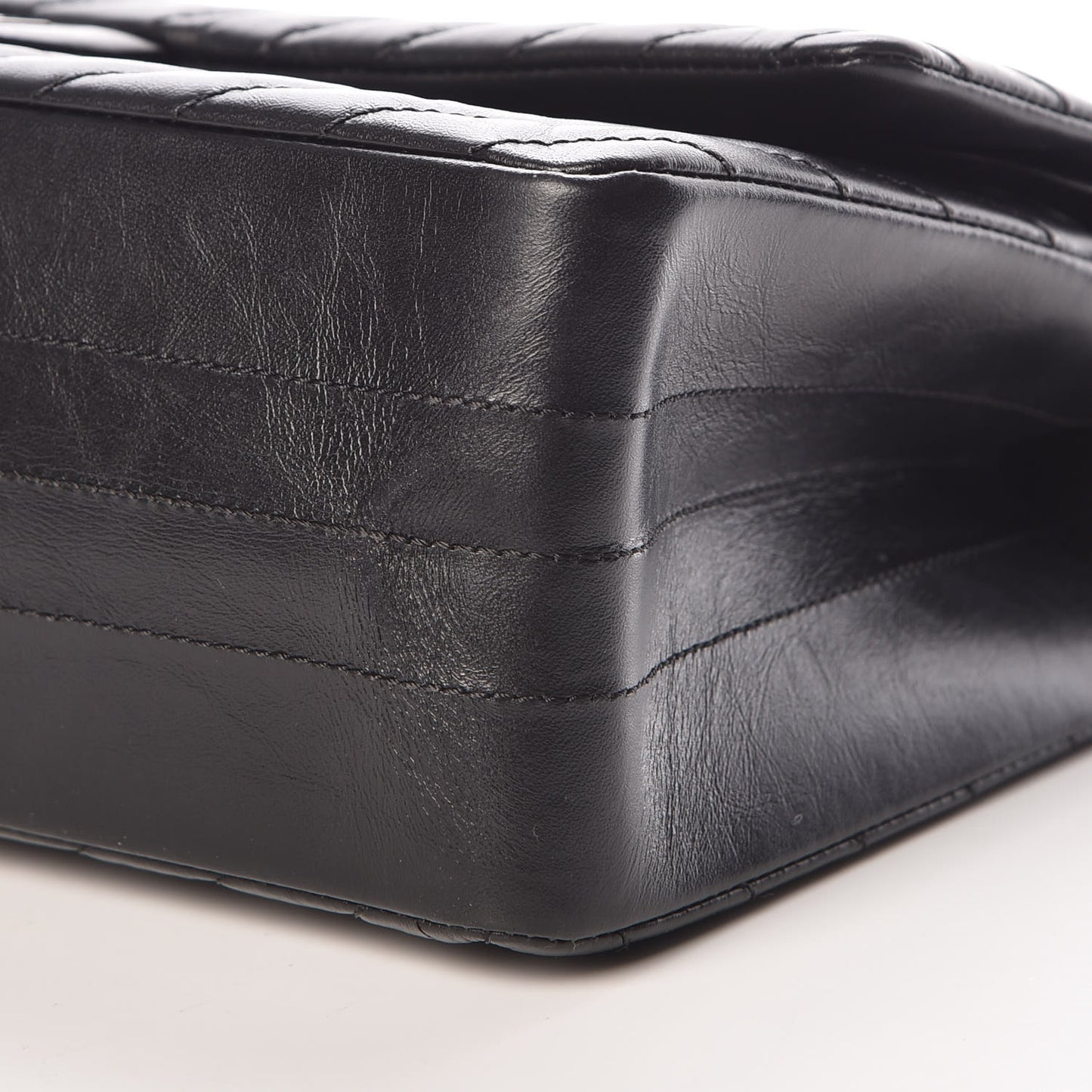 Aged Calfskin Chevron Quilted 2.55 Reissue 226 So Black