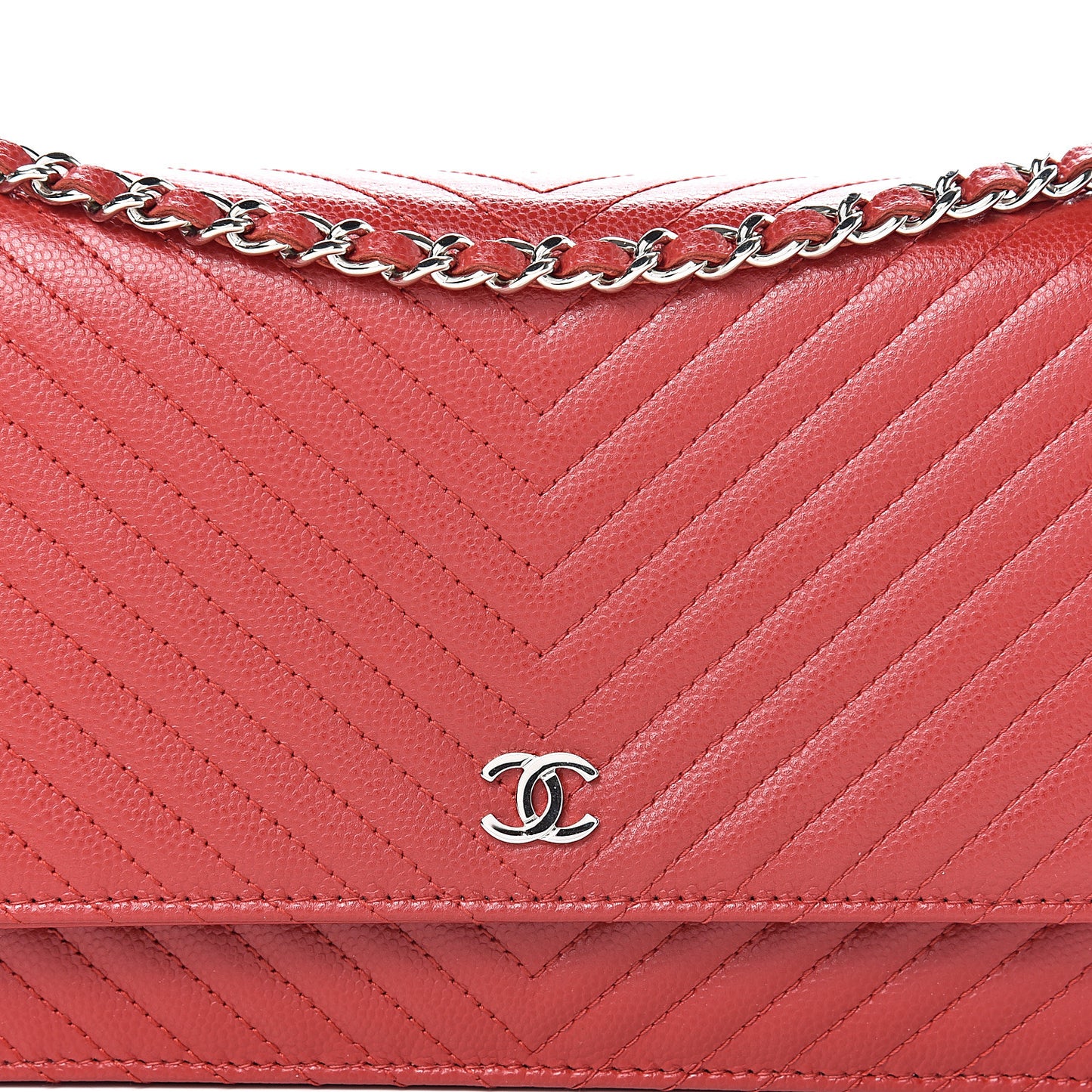 Caviar Chevron Quilted Wallet On Chain WOC Red