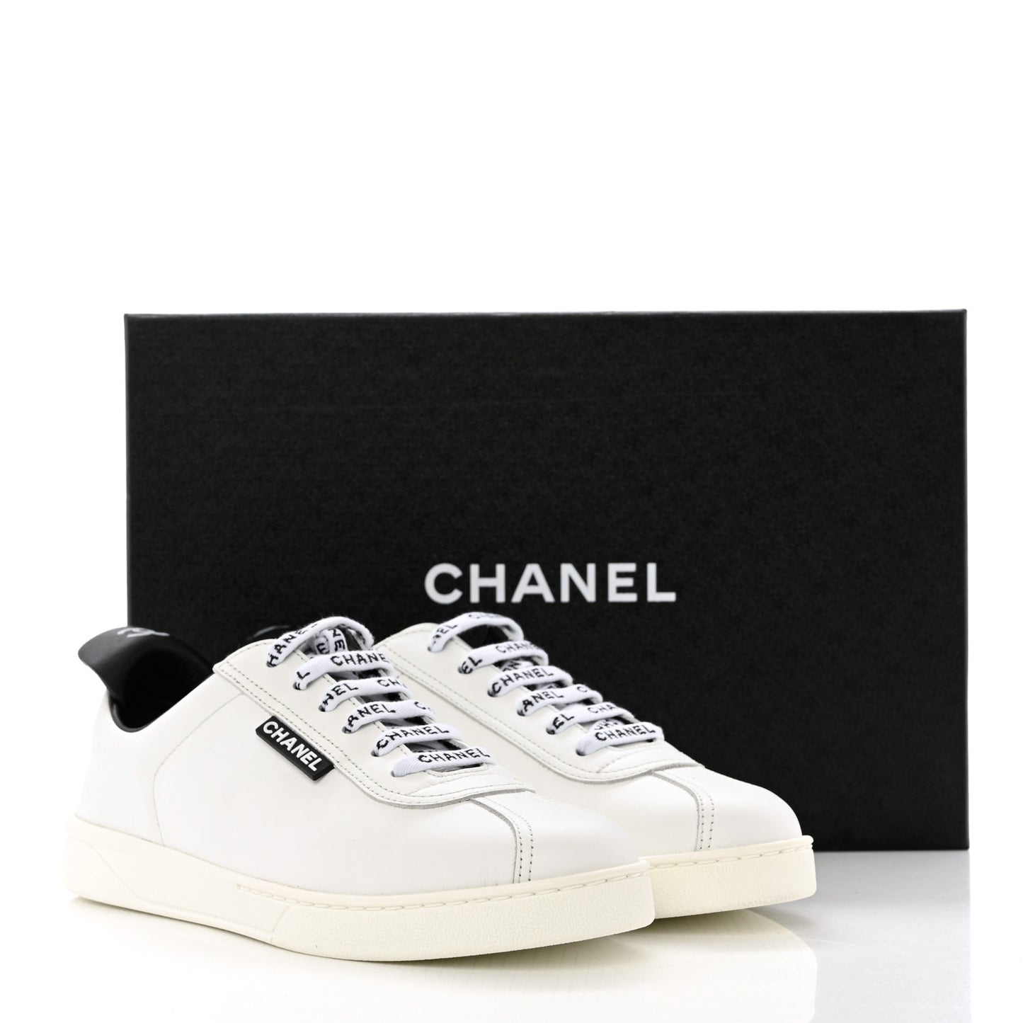 Calfskin CC Womens Sneakers 38 White