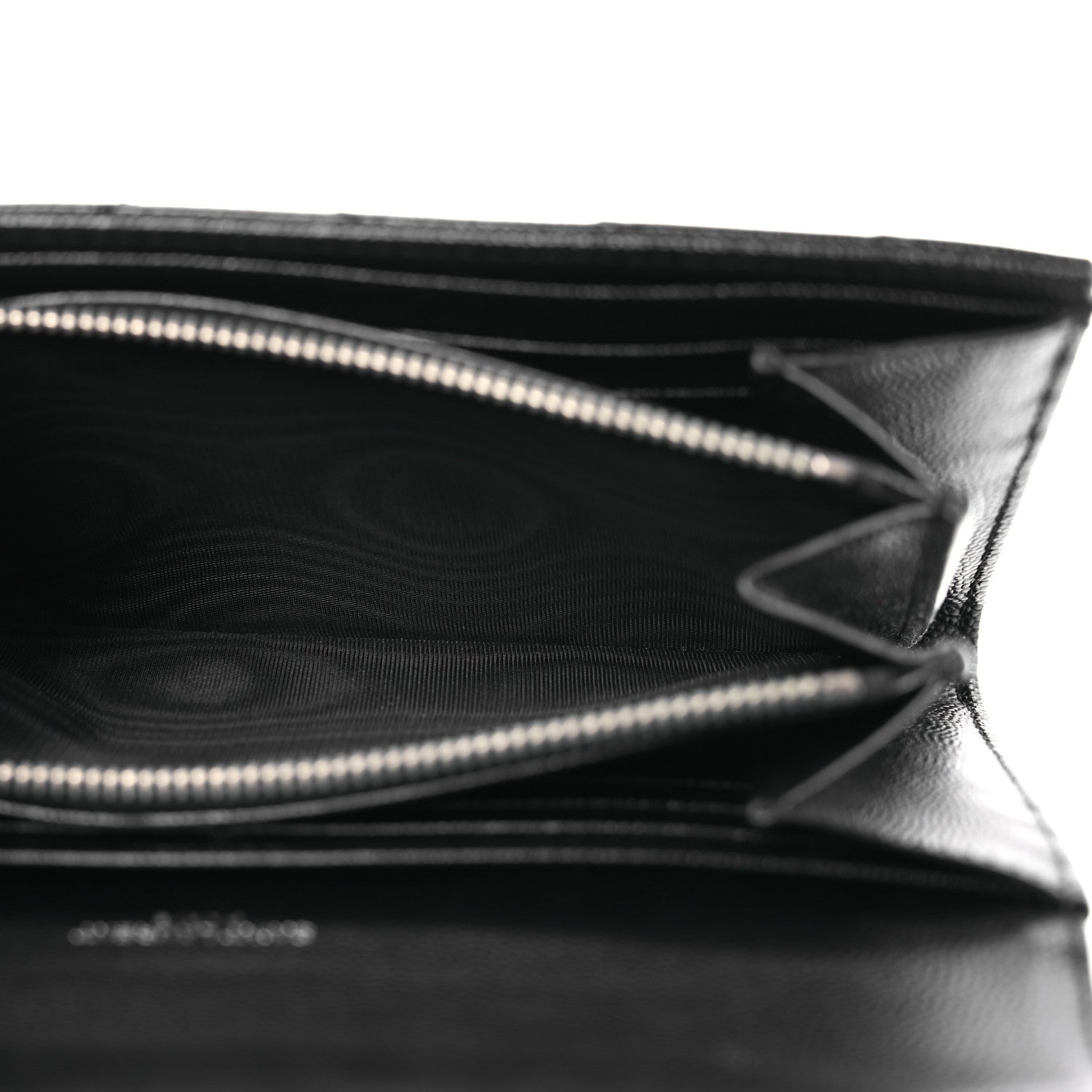 Saint Laurent Grain De Poudre Matelasse Chevron Monogram Flap Wallet Black 7 of 16