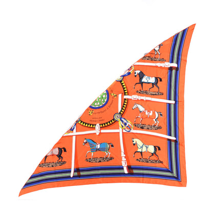 Hermes Silk Couvertures Et Tenues Giant Pointe Triangle Scarf 1 of 4