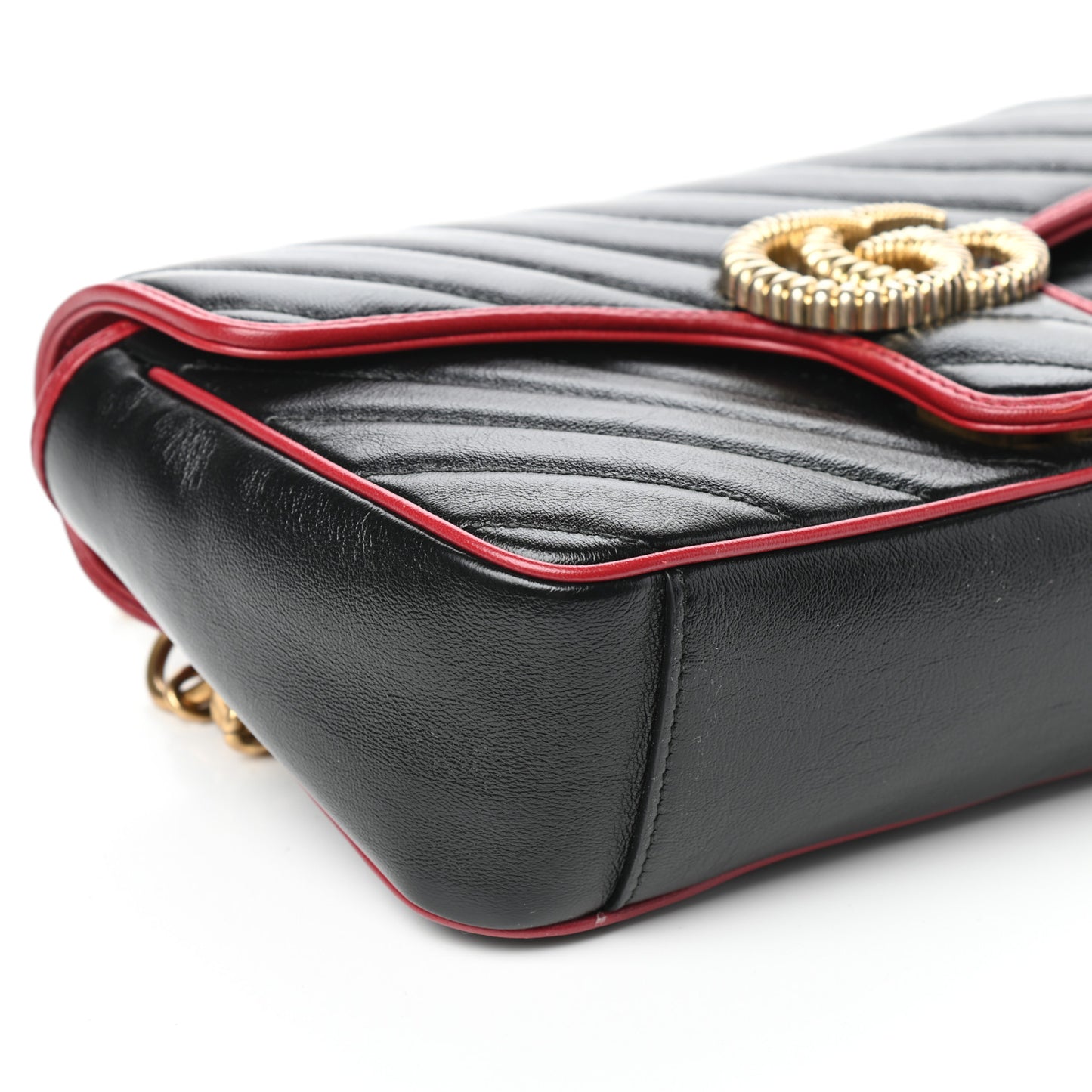 Vintage Effect Calfskin Matelasse Diagonal Small Torchon GG Marmont Shoulder Bag Black Romantic Cherry