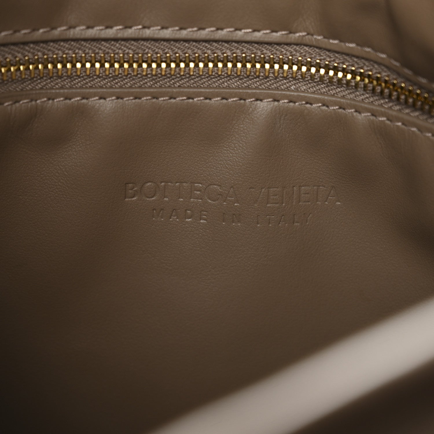 Bottega Veneta Calfskin Intrecciato Small Hop Pinecone 7 of 10