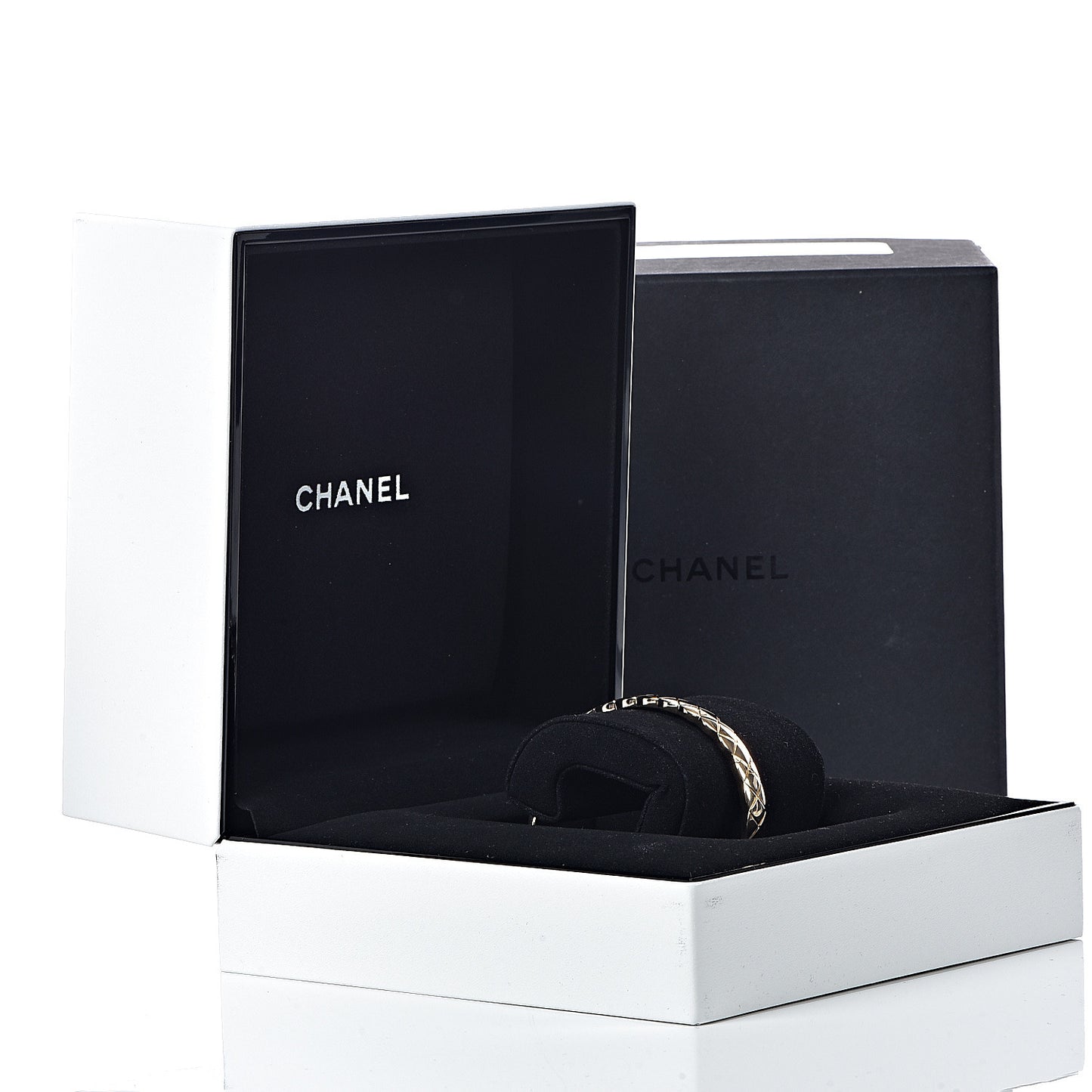 18K Yellow Gold Coco Crush Bangle Bracelet M