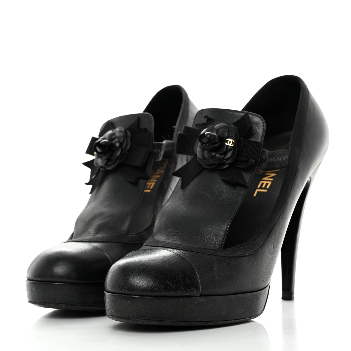 Lambskin Cap Toe Camellia CC Pumps 41 Black