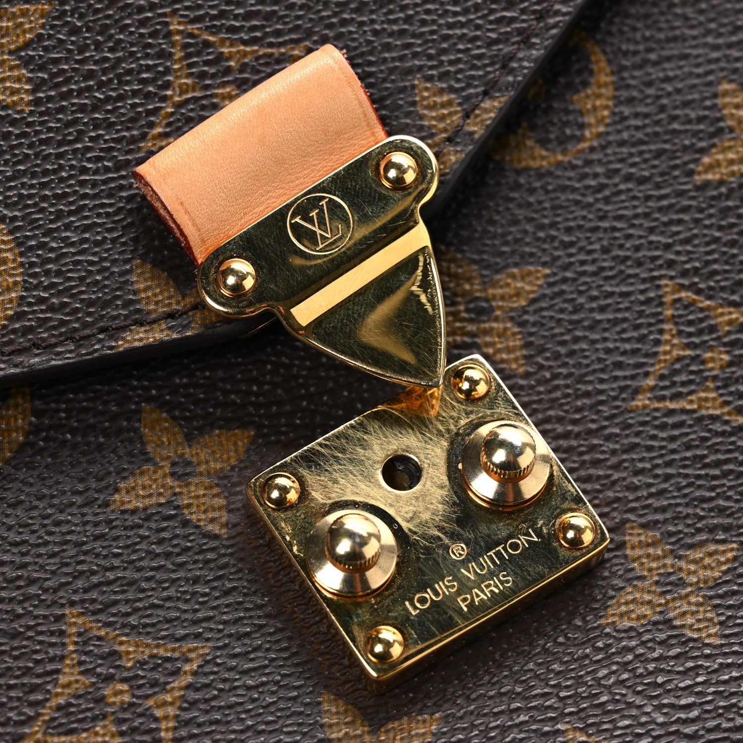 Louis Vuitton Monogram Pochette Metis 12 of 12