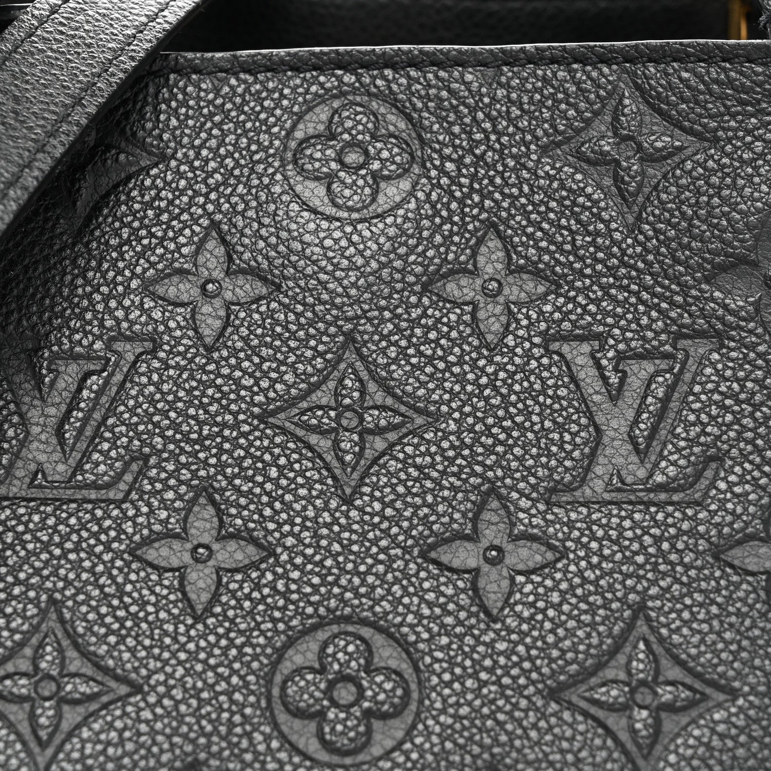 Louis Vuitton Empreinte Montaigne GM Black 7 of 10