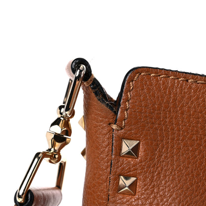 Valentino Garavani Pebbled Calfskin Large Rockstud Flip-Lock Messenger Bag Light Cuir 25 of 28