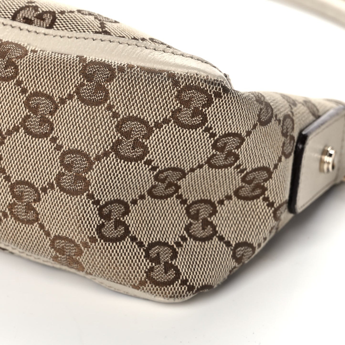 Monogram D Ring Abbey Pochette Off White