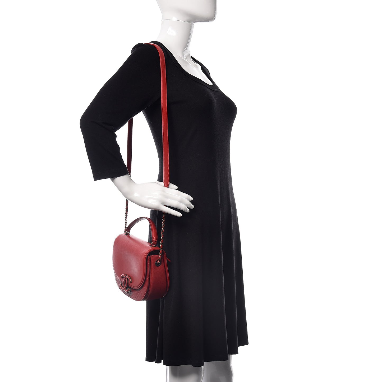 Shiny Calfskin Goatskin Quilted Small Coco Curve Messenger Flap Red