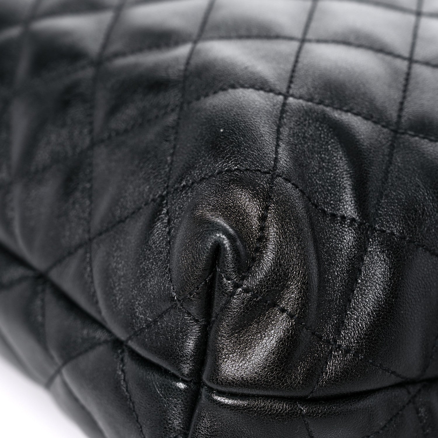Saint Laurent Lambskin Quilted Maxi Icare Shopping Tote Black 11 of 14