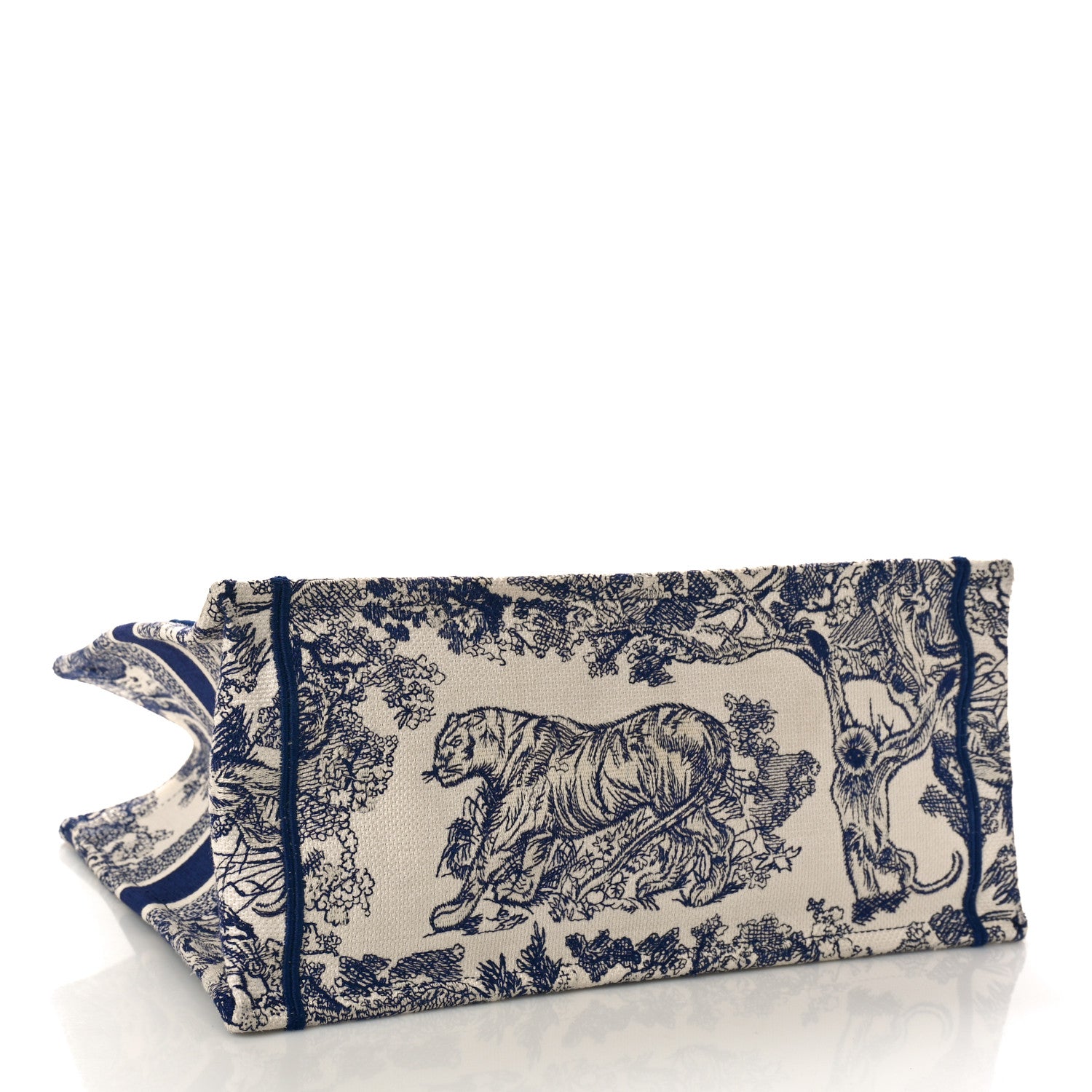 Christian Dior Canvas Embroidered Medium Dioriviera Toile De Jouy Book Tote Blue 4 of 10