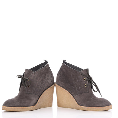 Louis Vuitton Monogram Embossed Suede Frosty Wedge Low Boots 38.5 Dark Grey 5 of 10