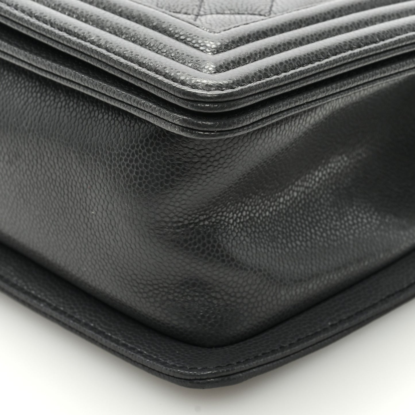 Caviar Quilted Medium Boy Flap Dark Grey
