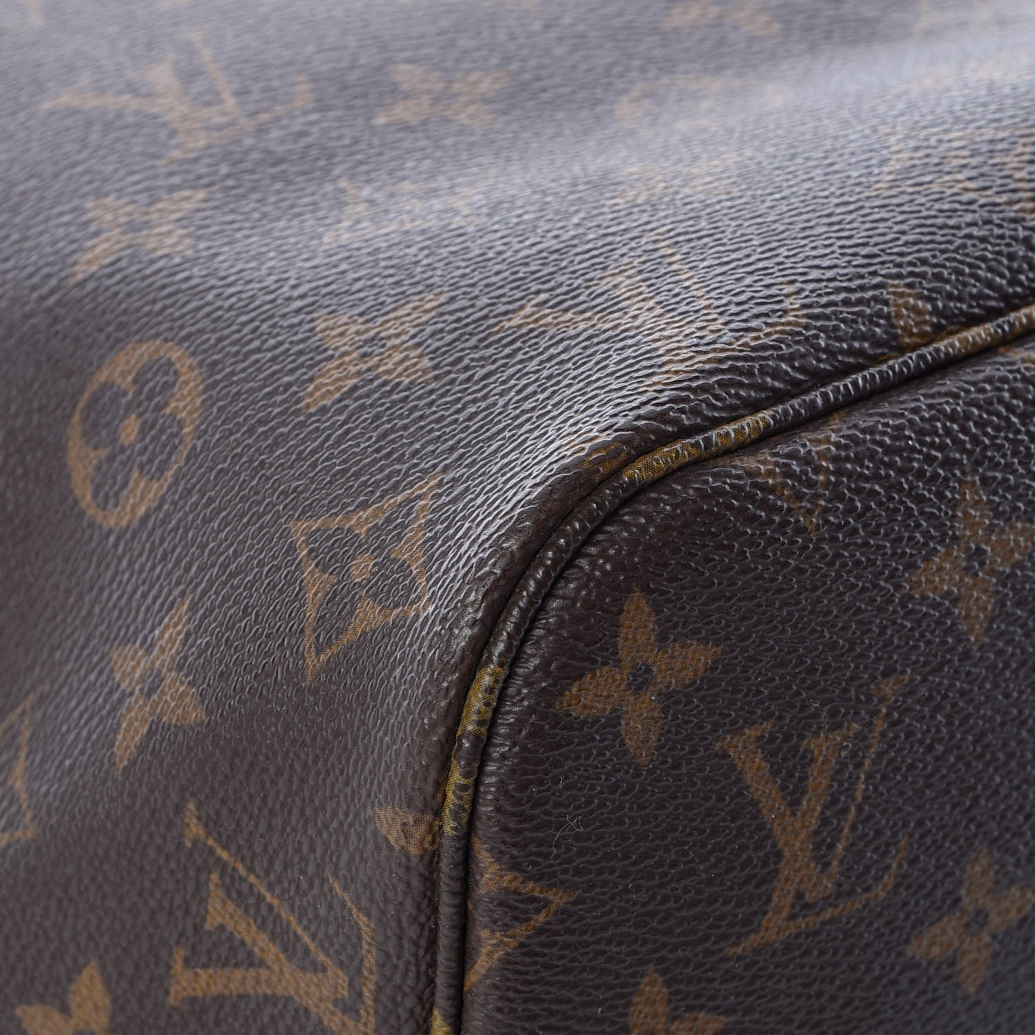 Louis Vuitton Monogram Neverfull MM 11 of 15