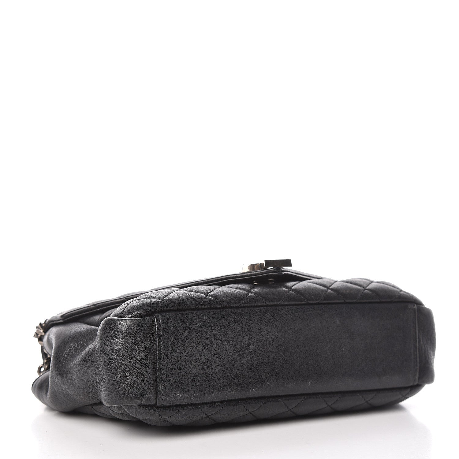 Saint Laurent Sheepskin Tri-Quilt Monogram Medium Soft Envelope Bag Black 4 of 18