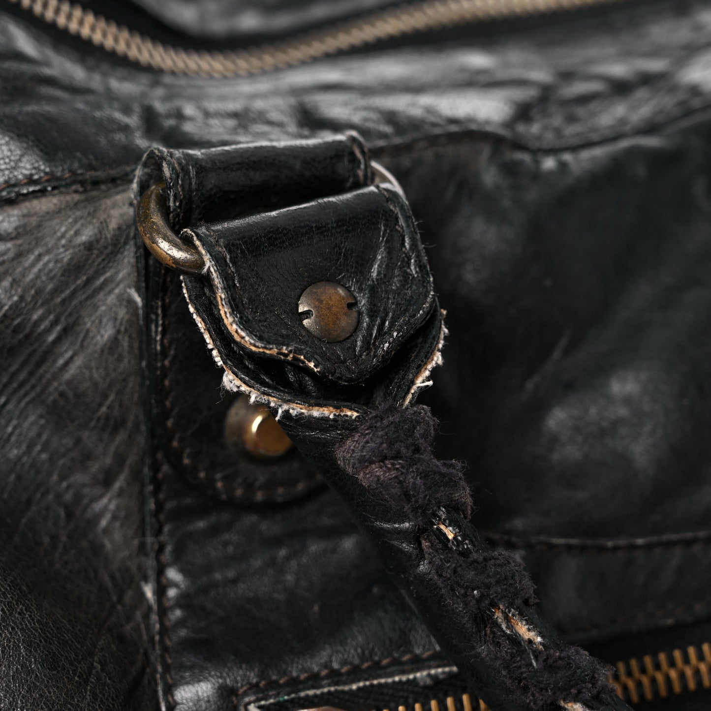 Agneau Classic Hardware Work Black