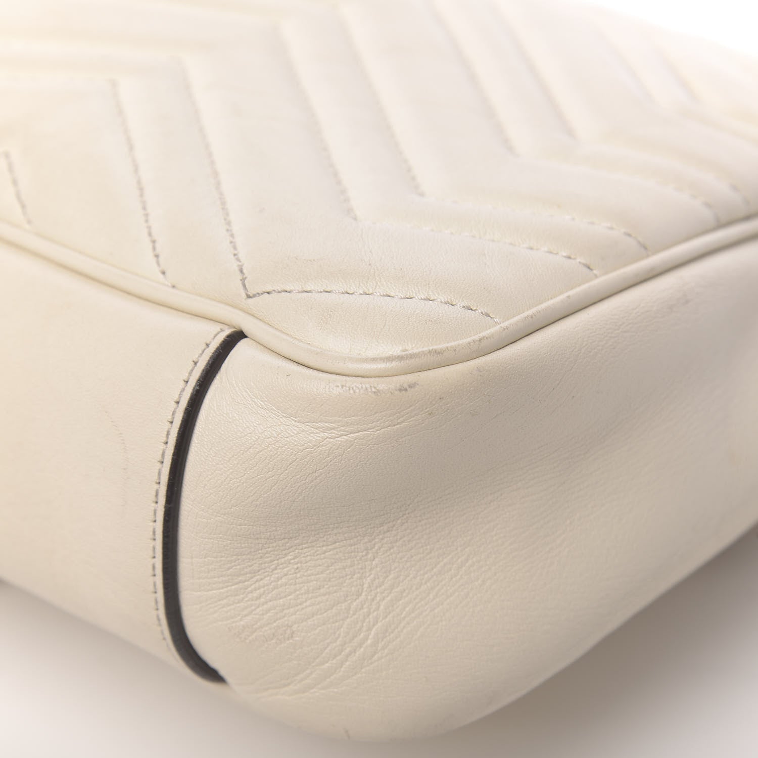 Gucci Calfskin Matelasse Medium GG Marmont Shoulder Bag White 15 of 23