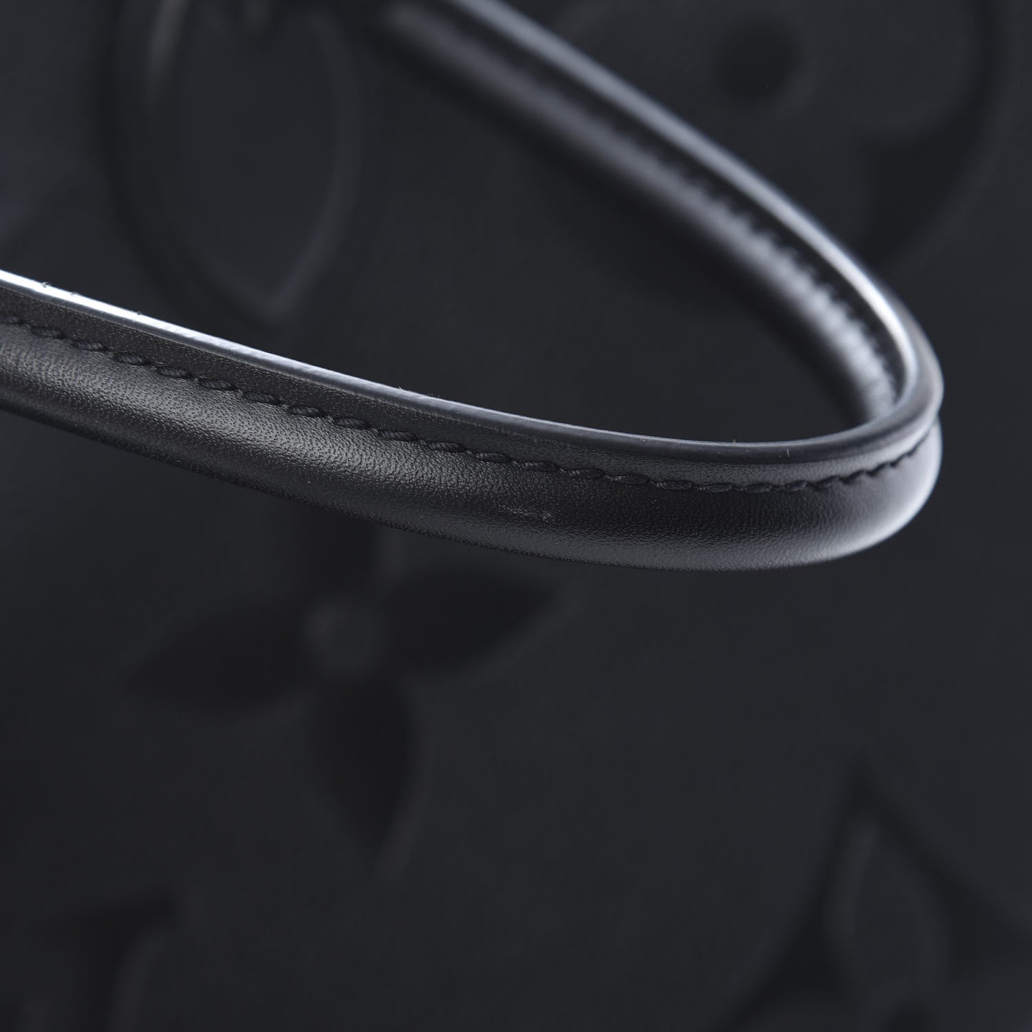 Louis Vuitton Empreinte Monogram Giant Onthego GM Black 14 of 14