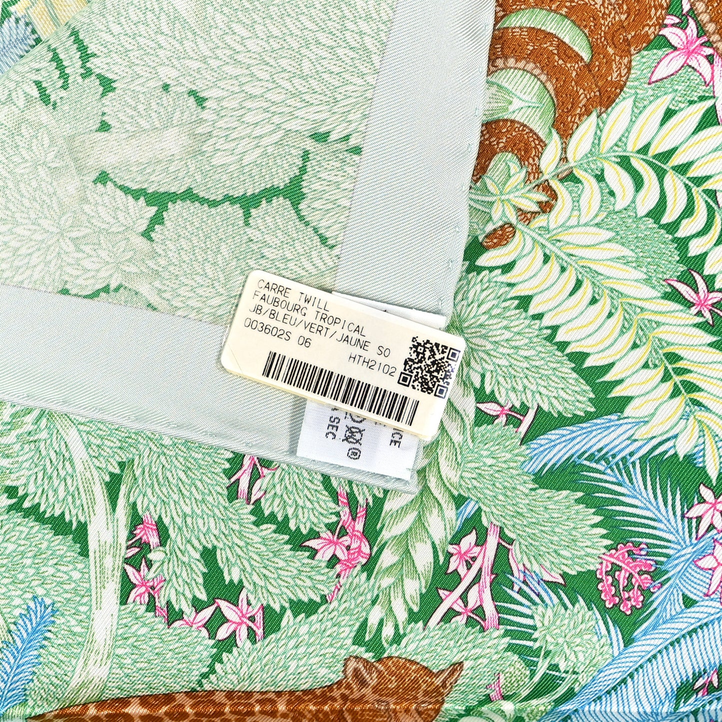 Silk Twill Faubourg Tropical Scarf 90 Bleu Vert Jaune