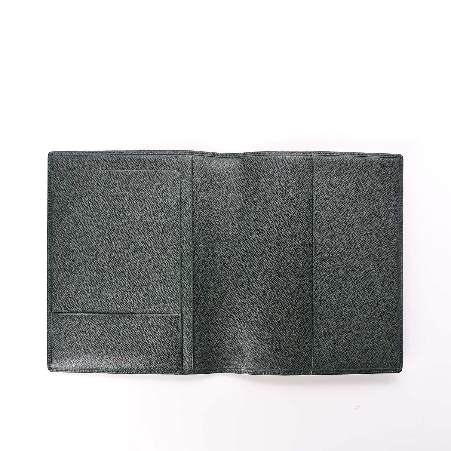 Louis Vuitton Taiga Desk Agenda Cover Epicea 5 of 7