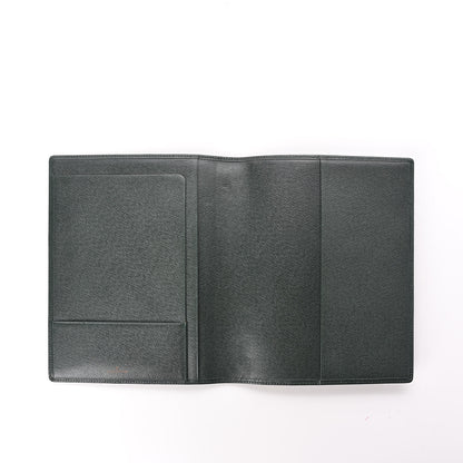 Louis Vuitton Taiga Desk Agenda Cover Epicea 5 of 7