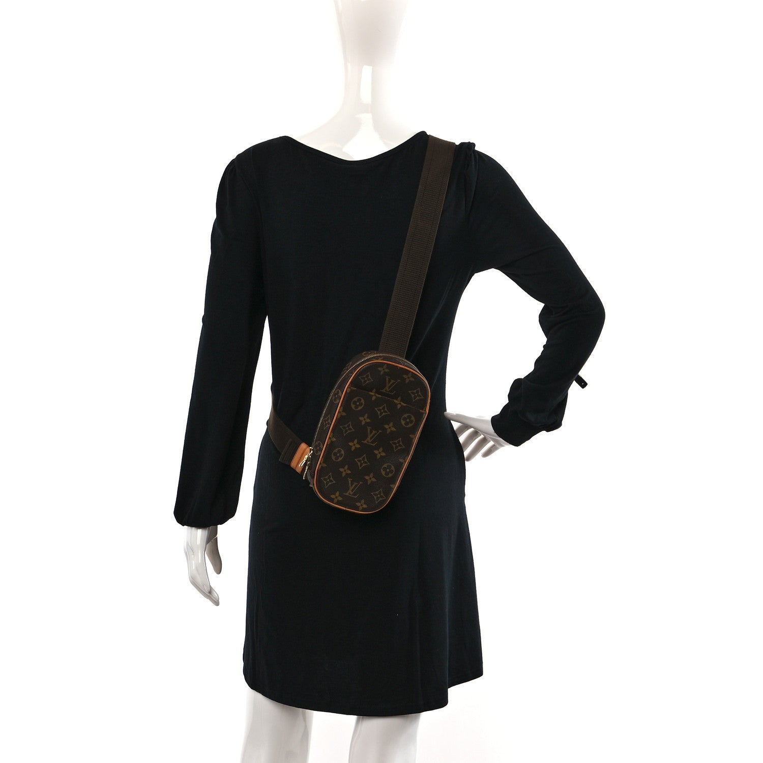 Louis Vuitton Monogram Pochette Gange 2 of 9