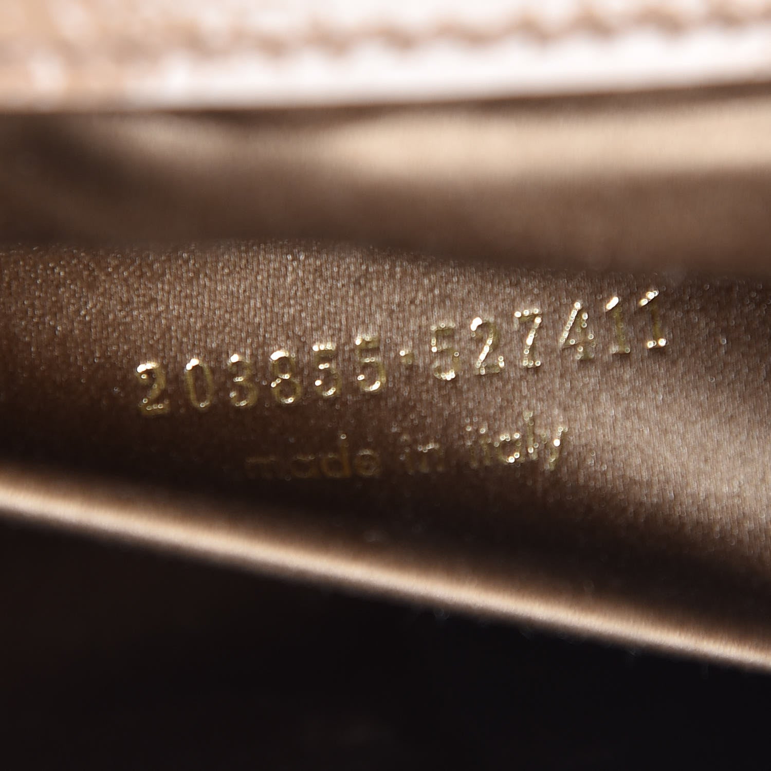 Saint Laurent Textured Patent Calfskin Monogram Large Belle De Jour Clutch Beige 7 of 12