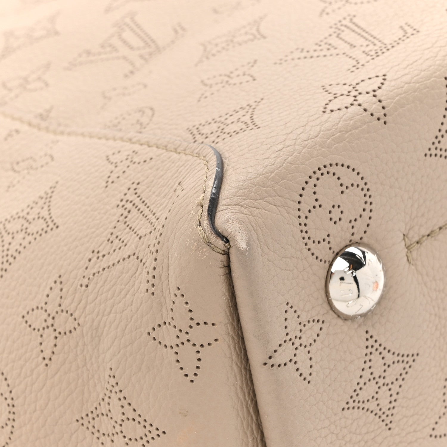 Louis Vuitton Mahina Hina MM Galet 17 of 19