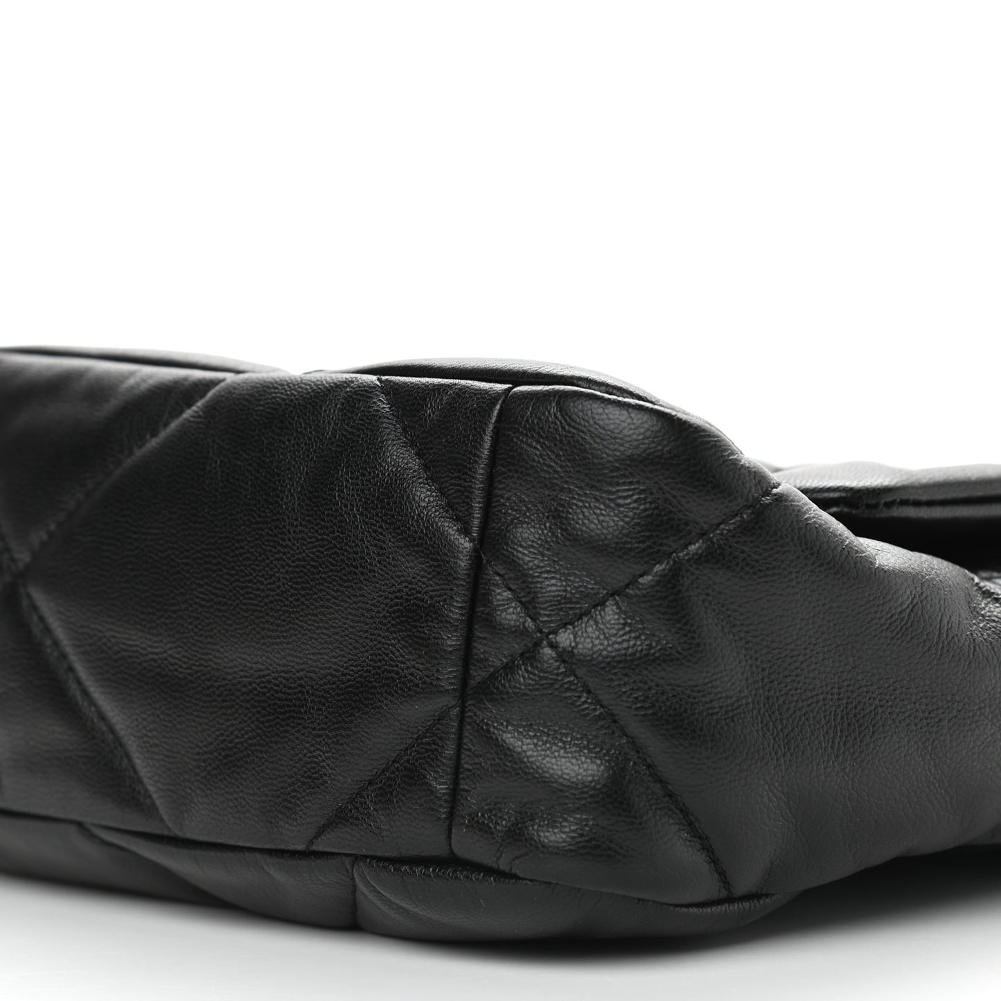 Goatskin Quilted Medium Chanel 19 Flap Black