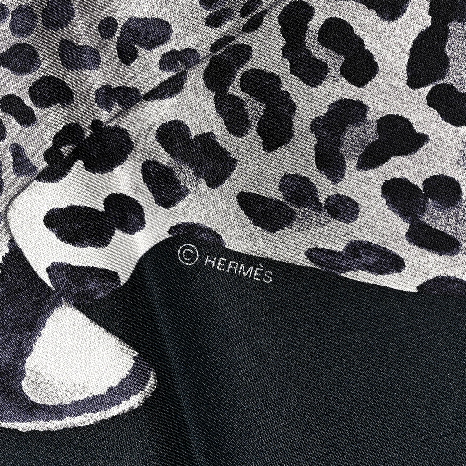 Hermes Silk Twill Lazy Leopardesses Scarf 90 Vert Black Gris 2 of 3