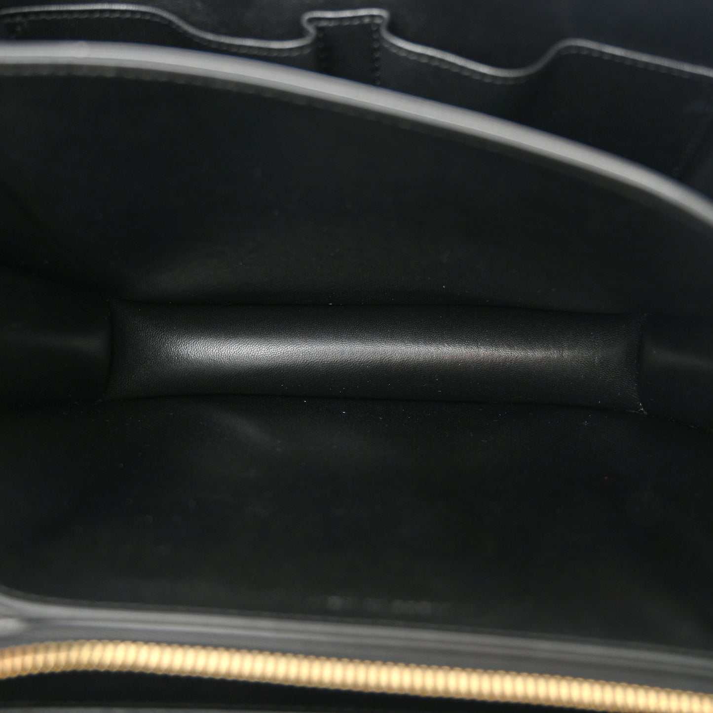 Box Calfskin Medium Classic Box Flap Black