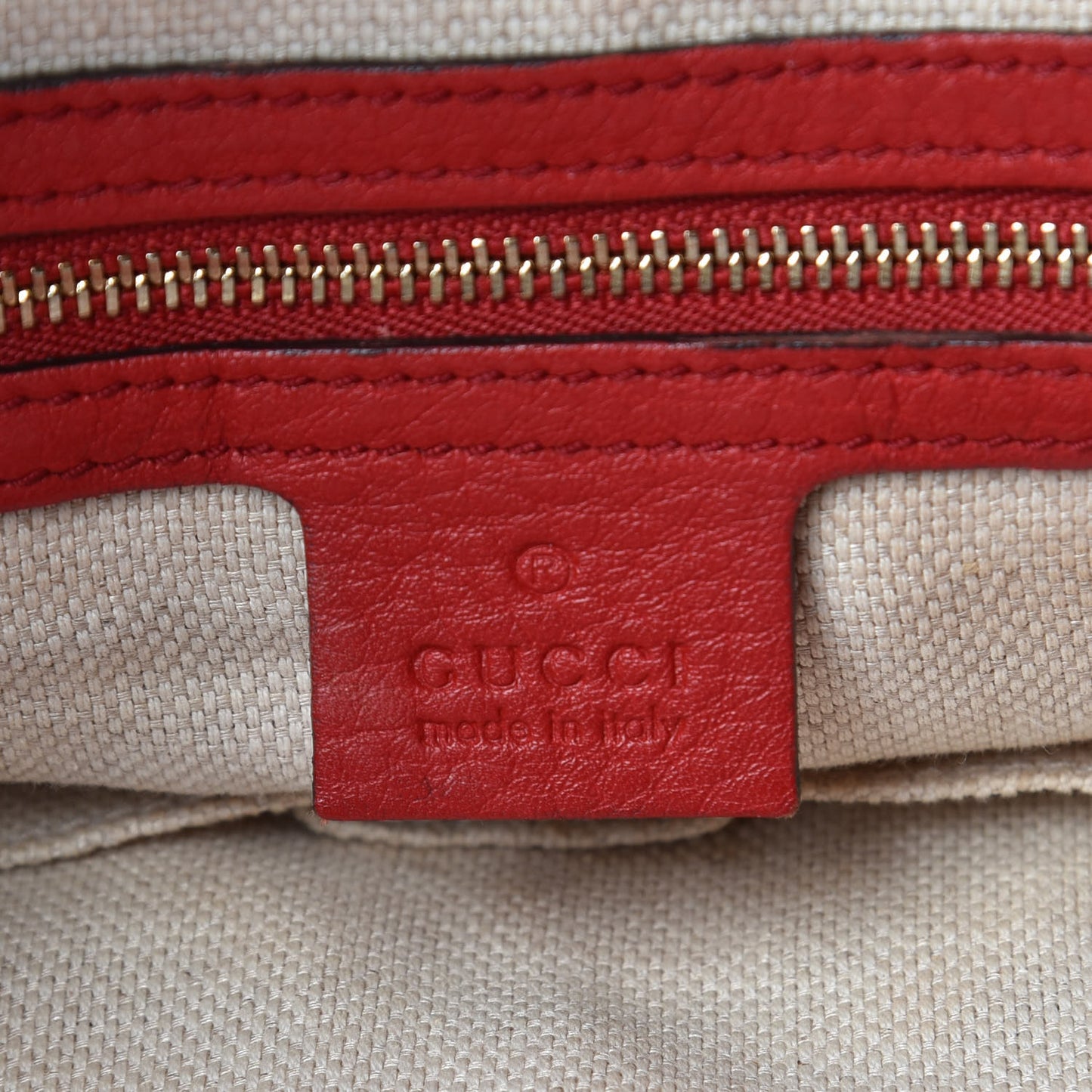 Pebbled Calfskin Medium Soho Chain Shoulder Bag Tabasco Red