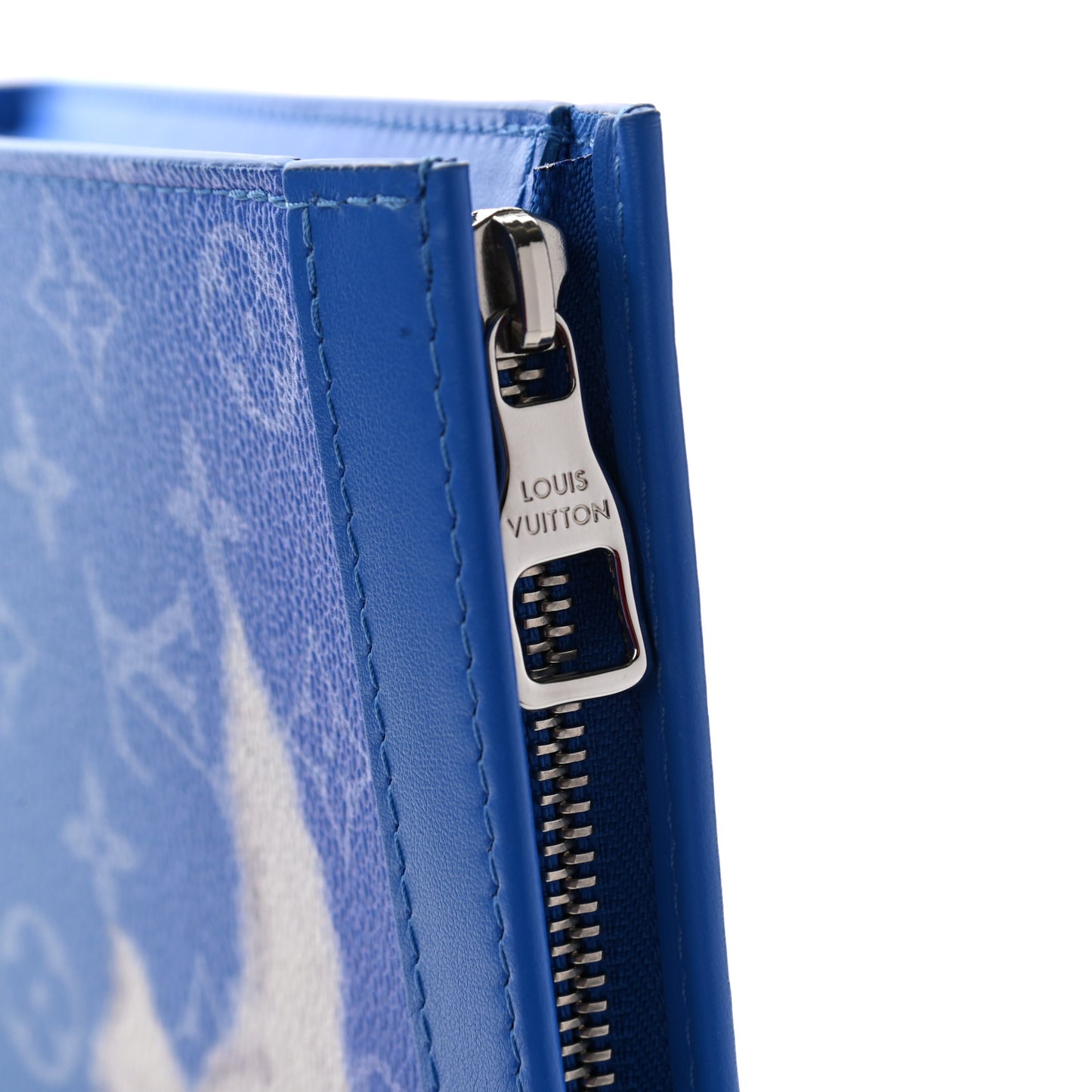 Monogram Clouds Pochette Voyage MM A4 Blue